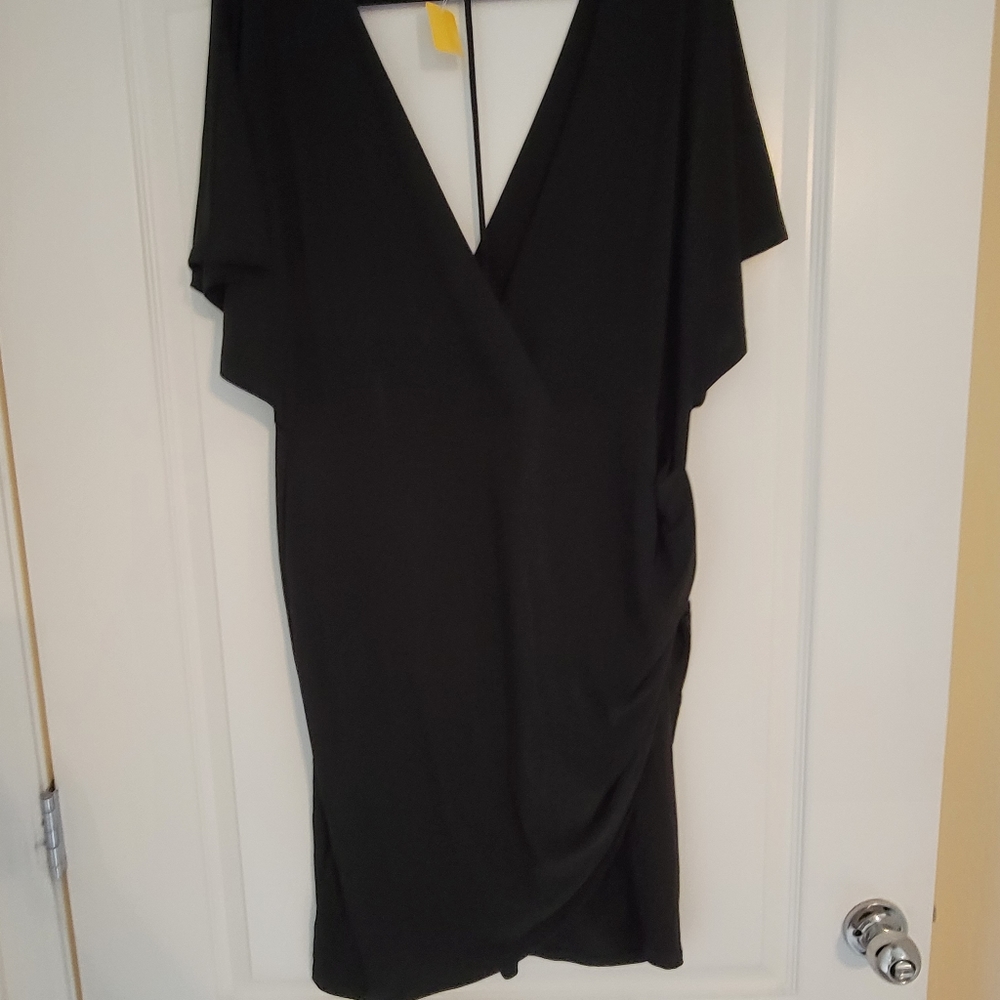 Black Lillian Mini Dress with flowy sleeves NWT Plus sizes